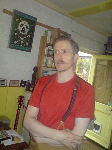 © Robert Rotifer Billy Childish in seiner Küche